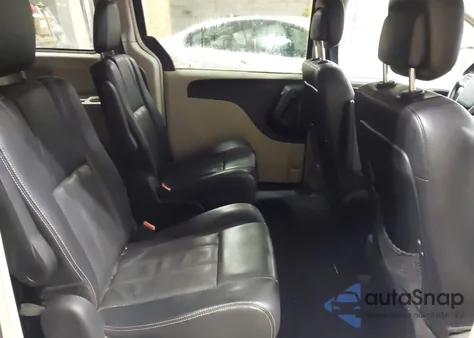 2012 Chrysler Town & Country Touring from USA, damaged, VIN 2C4RC1BG0CR400245